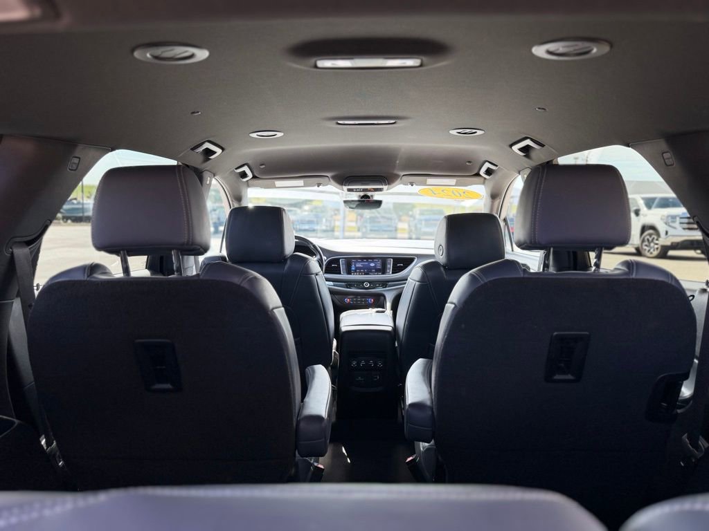 Used 2024 Buick Enclave Premium image 7