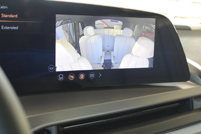 New 2027 Cadillac Vistiq Premium Luxury w/ LPO, Floor Liner Package AWD/4WD image 24