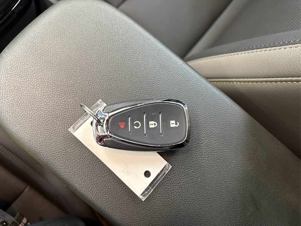 Used 2024 Chevrolet Trax ACTIV w/ Sunroof Package image 35