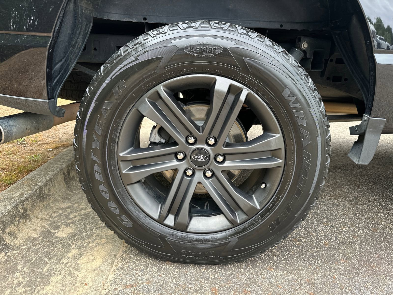 Used 2021 Ford F150 Lariat AWD/4WD image 13