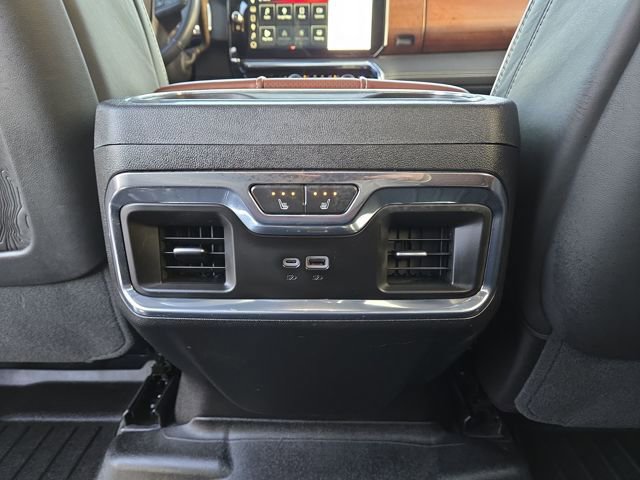 Used 2024 GMC Sierra 3500 Denali Ultimate image 35