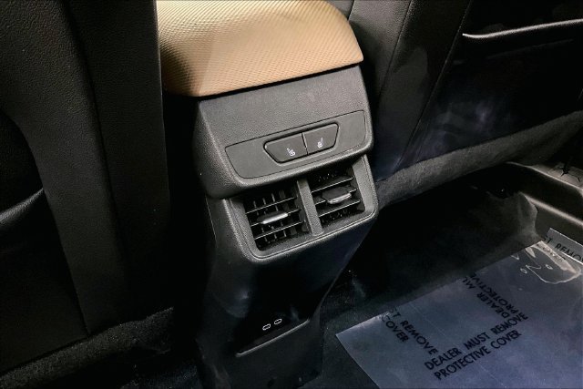 Used 2025 Chevrolet Equinox ACTIV w/ Convenience Package III FWD image 32