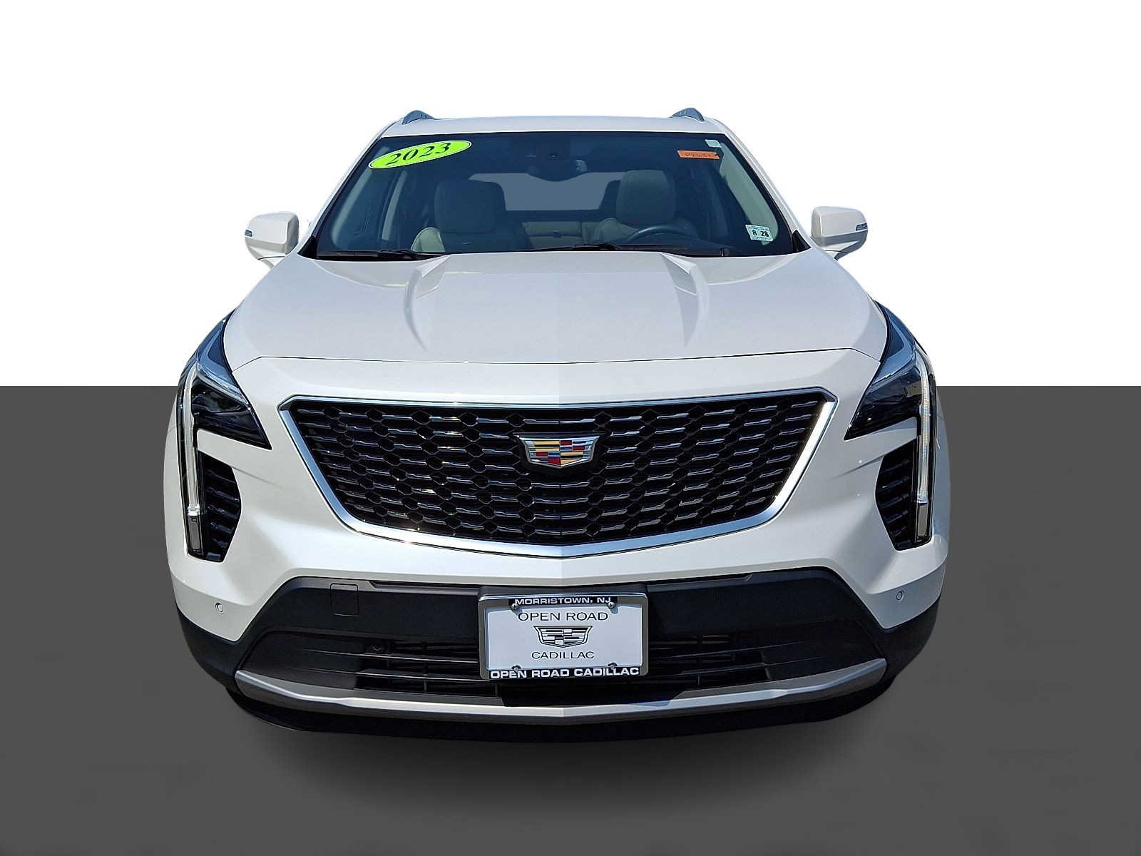 Used 2023 Cadillac XT4 Premium Luxury w/ Technology Package AWD/4WD image 2