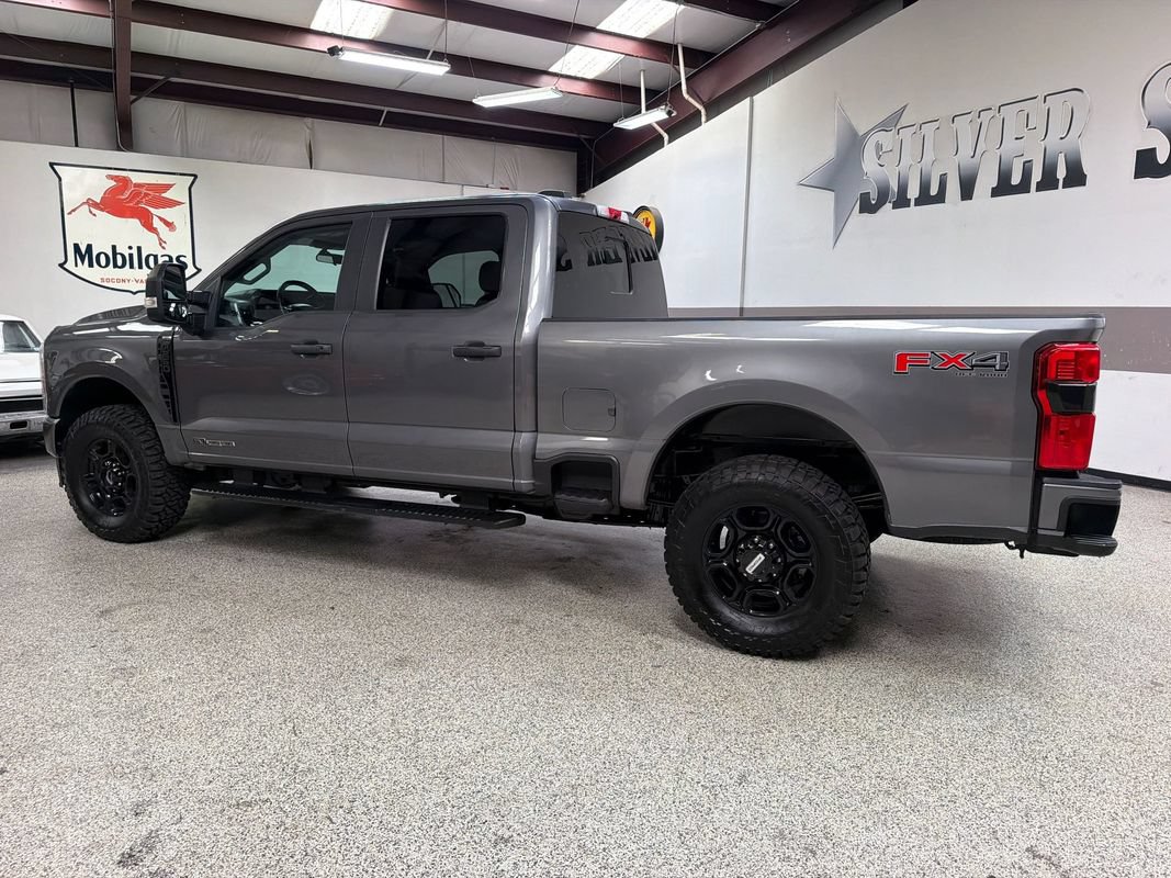 Used 2023 Ford F250 XL w/ STX Appearance Package AWD/4WD image 4