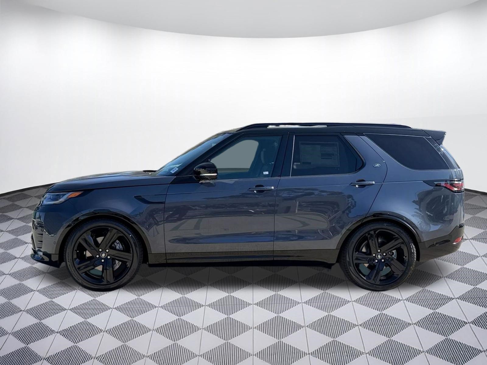 New 2026 Land Rover Discovery Dynamic SE AWD/4WD image 2