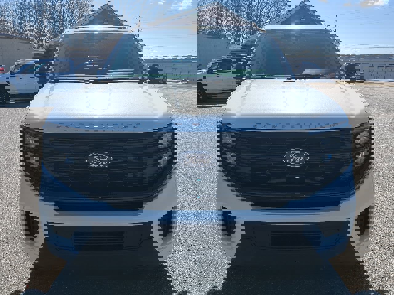 New 2026 Ford Expedition Active image 7