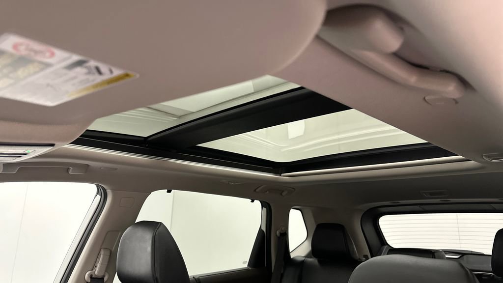 Certified 2022 Nissan Rogue SV w/ SV Premium Package image 16