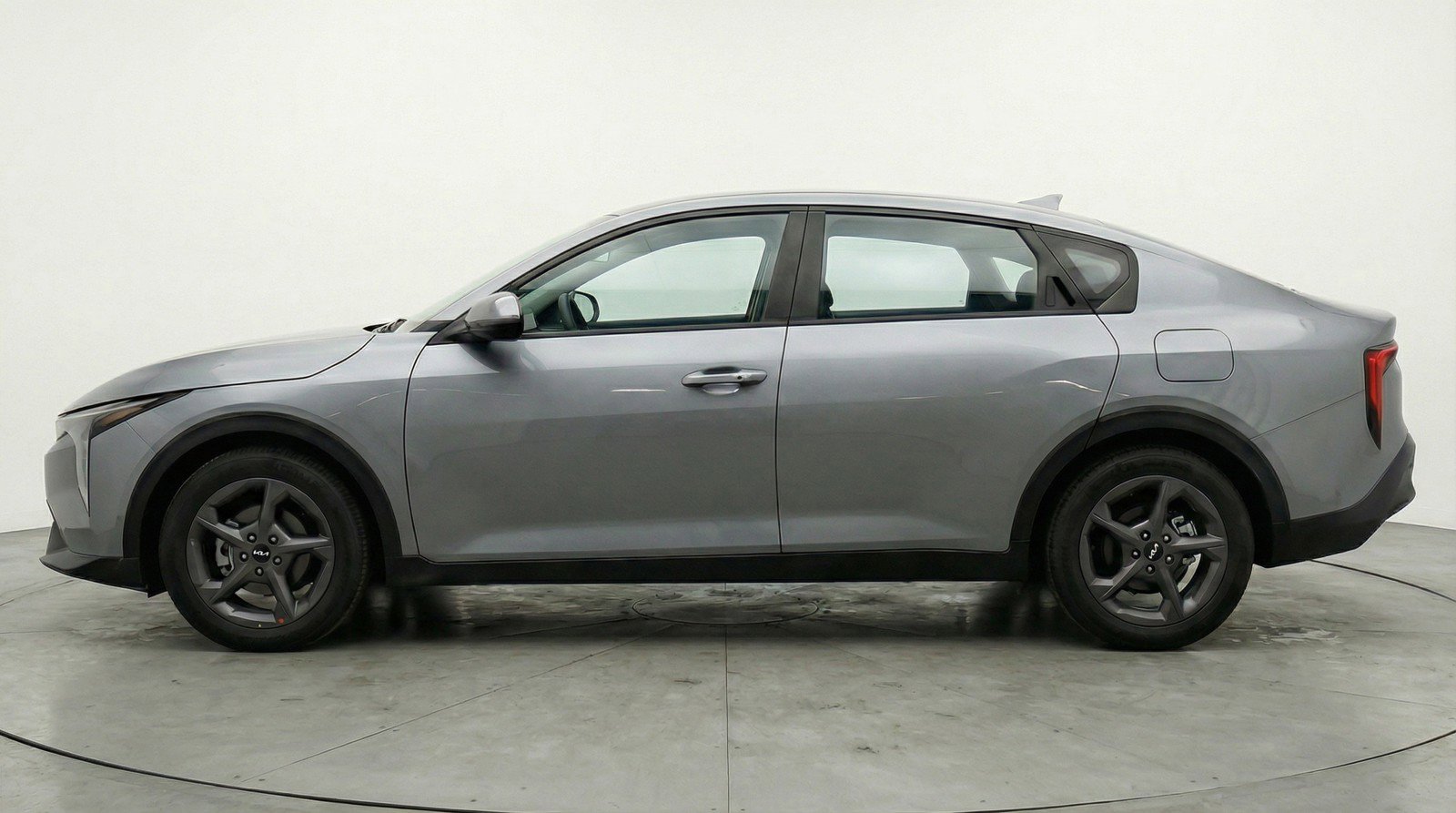 Used 2025 Kia K4 LXS image 5