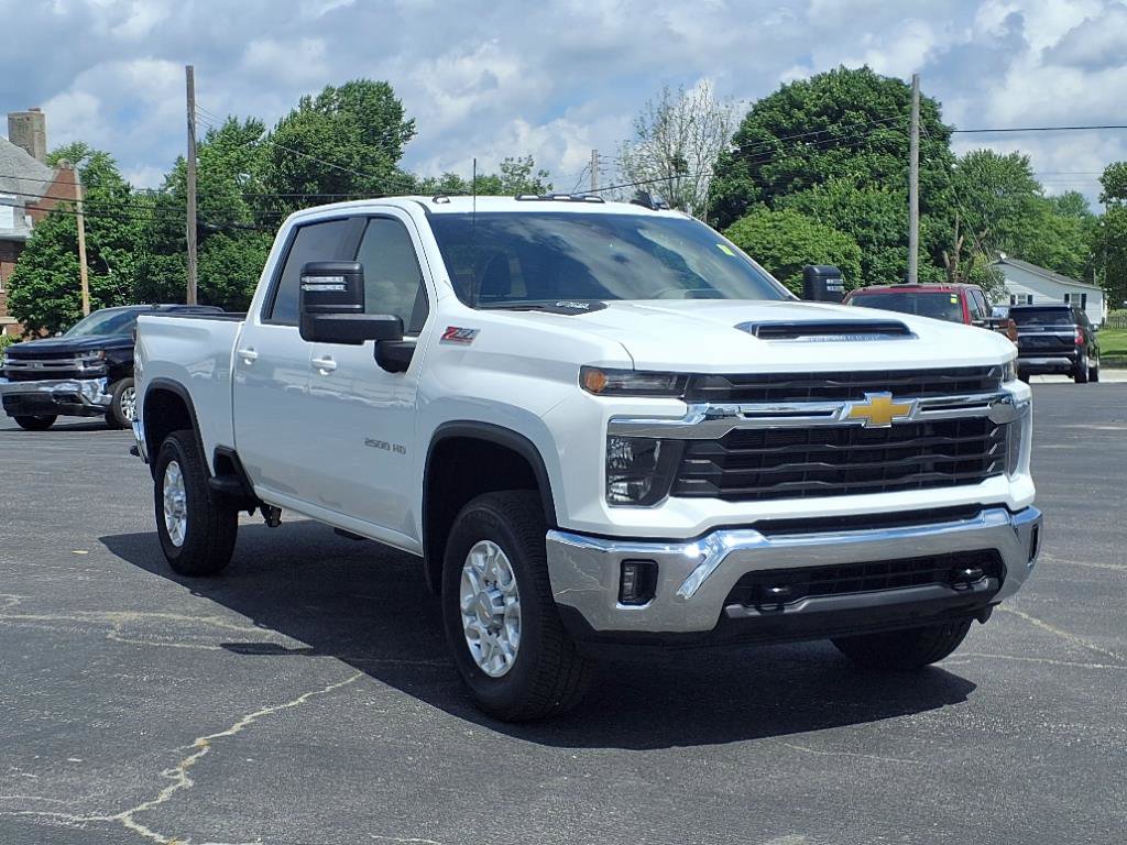 Used 2025 Chevrolet Silverado 2500 LT image 6