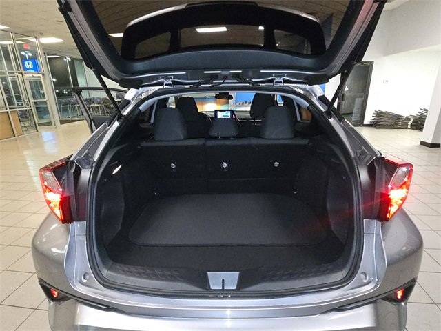 Used 2020 Toyota C-HR LE image 22