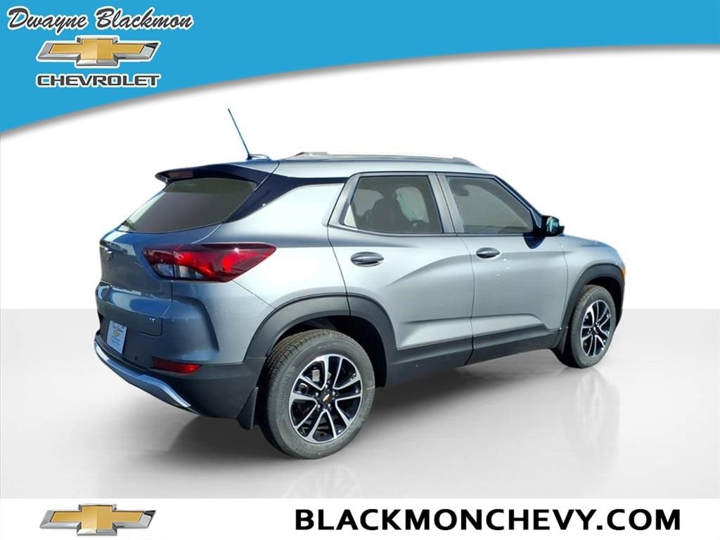 Used 2026 Chevrolet TrailBlazer LT w/ Convenience Package FWD image 3