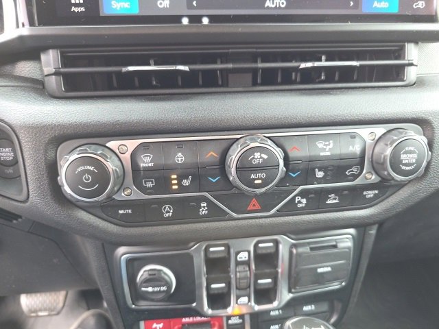 Used 2024 Jeep Wrangler Willys image 24