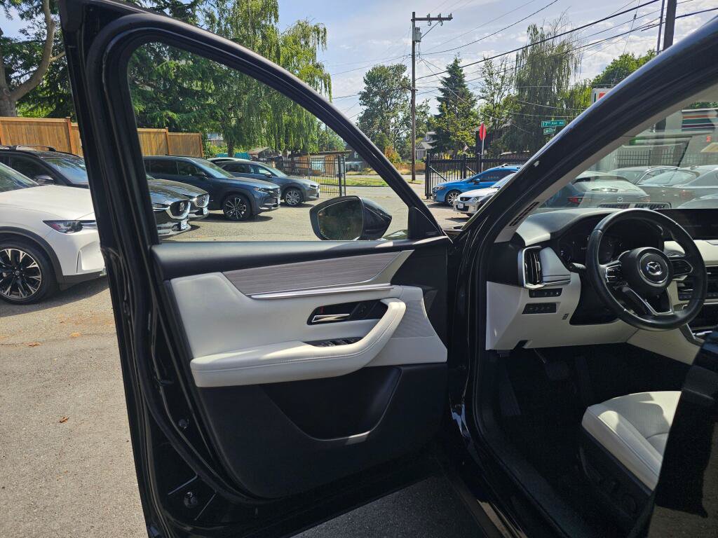 Certified 2024 MAZDA CX-90 Plug-In Hybrid w/ Premium Plus AWD/4WD image 20