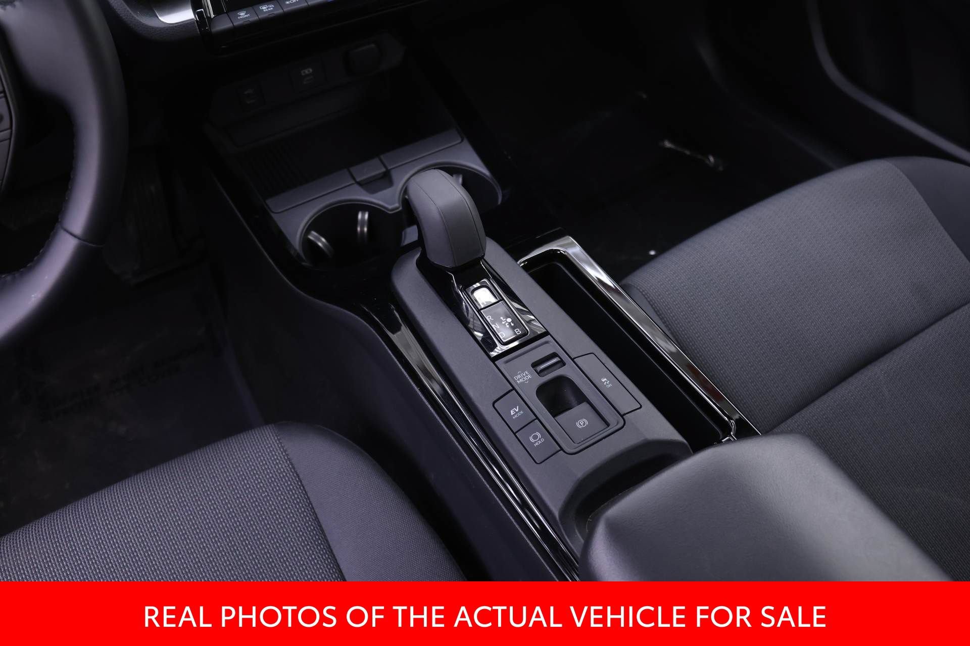 Certified 2025 Toyota Prius LE FWD image 12