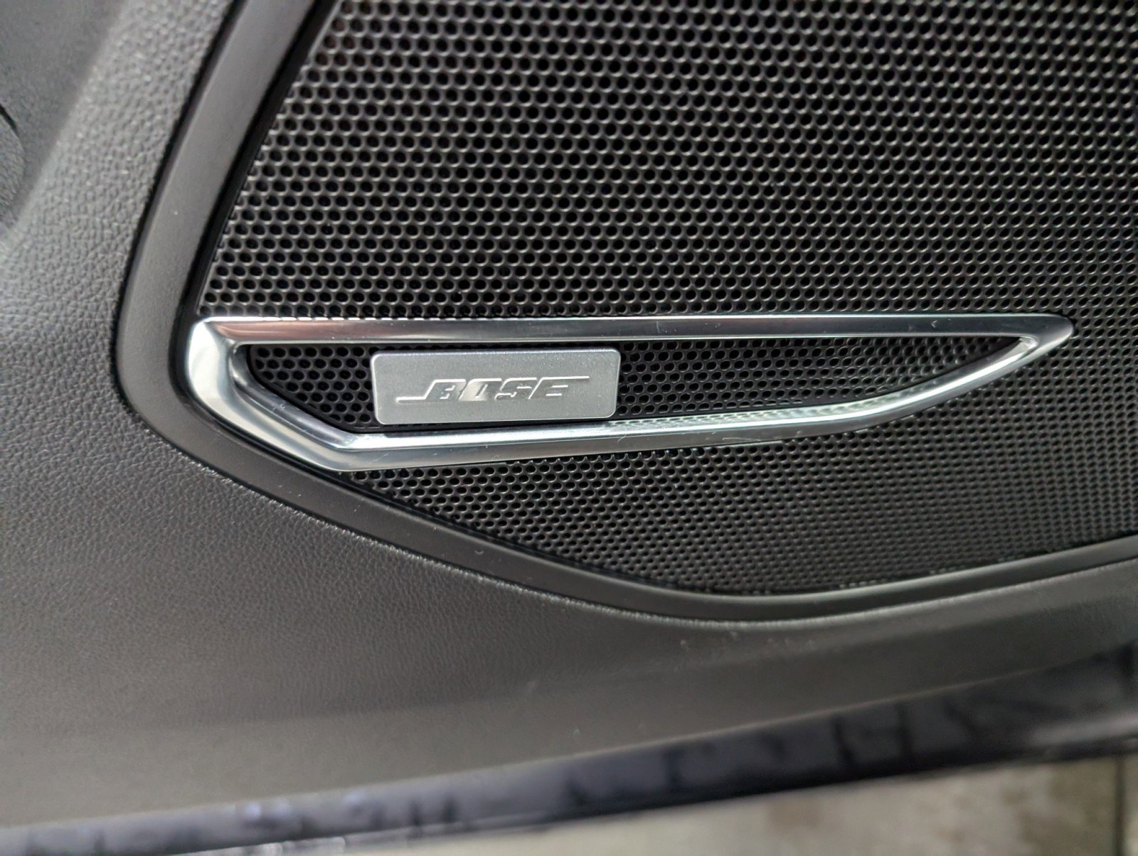 Used 2025 Buick Envision Sport Touring image 13