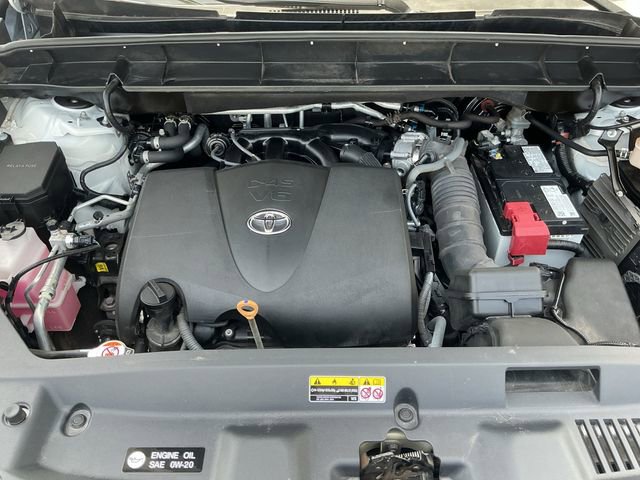 Used 2022 Toyota Highlander Platinum AWD/4WD image 31