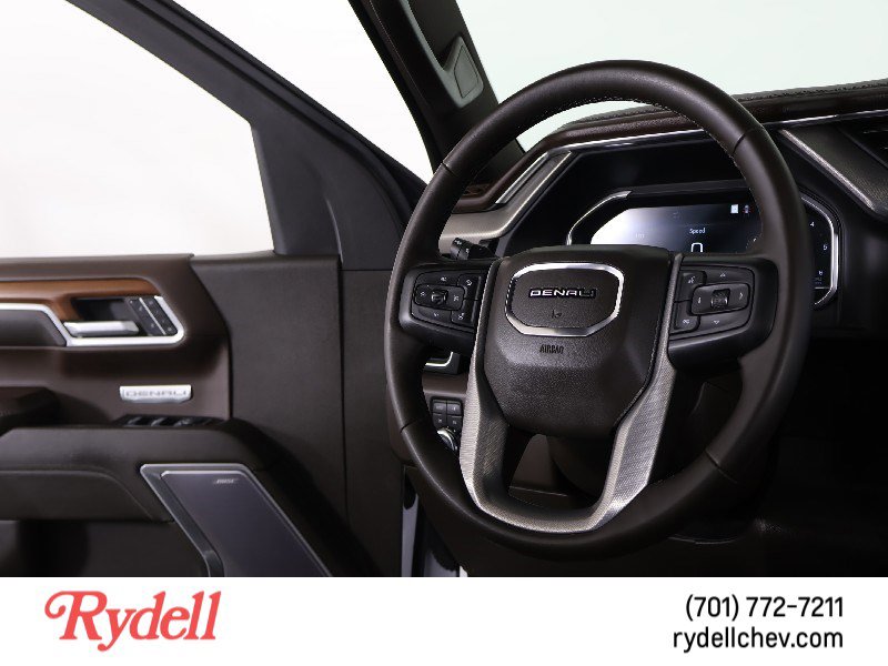 Used 2023 GMC Sierra 1500 Denali w/ Technology Package AWD/4WD image 16