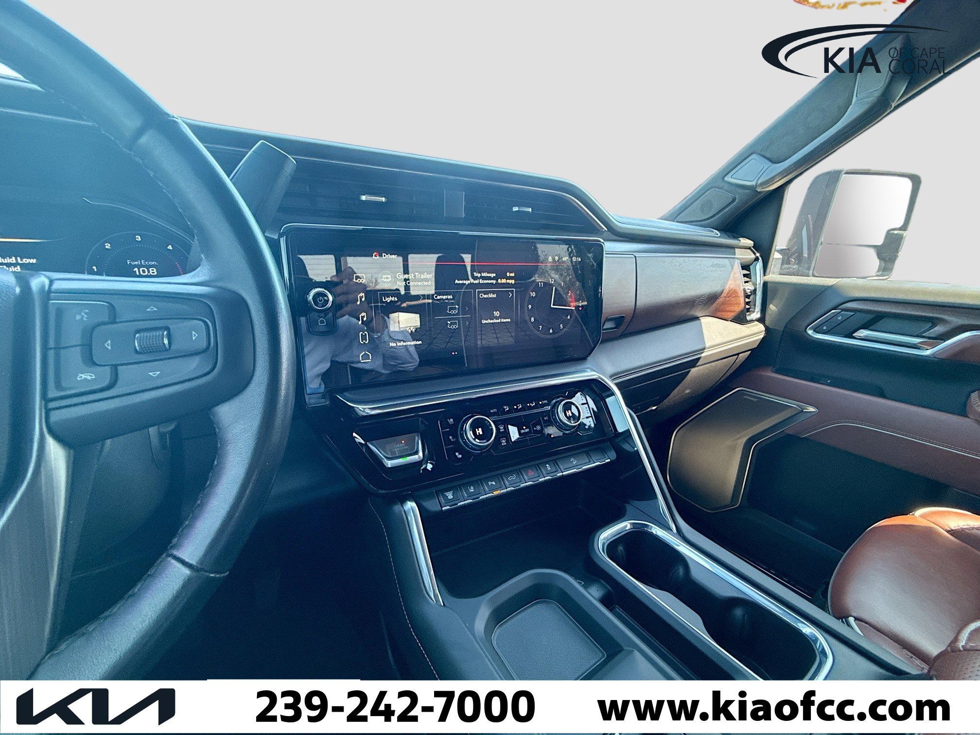 Used 2025 GMC Sierra 3500 Denali Ultimate image 26