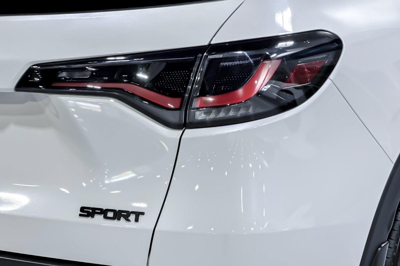 Used 2025 Honda HR-V Sport image 28