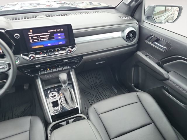 Used 2023 Chevrolet Colorado LT image 13