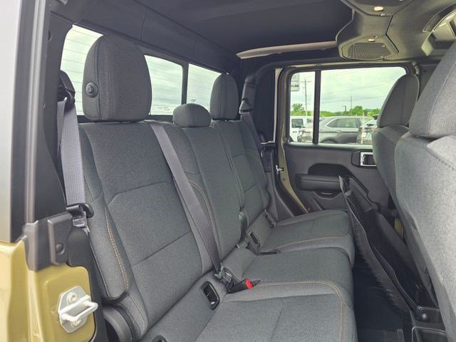 New 2026 Jeep Gladiator Sport AWD/4WD image 13
