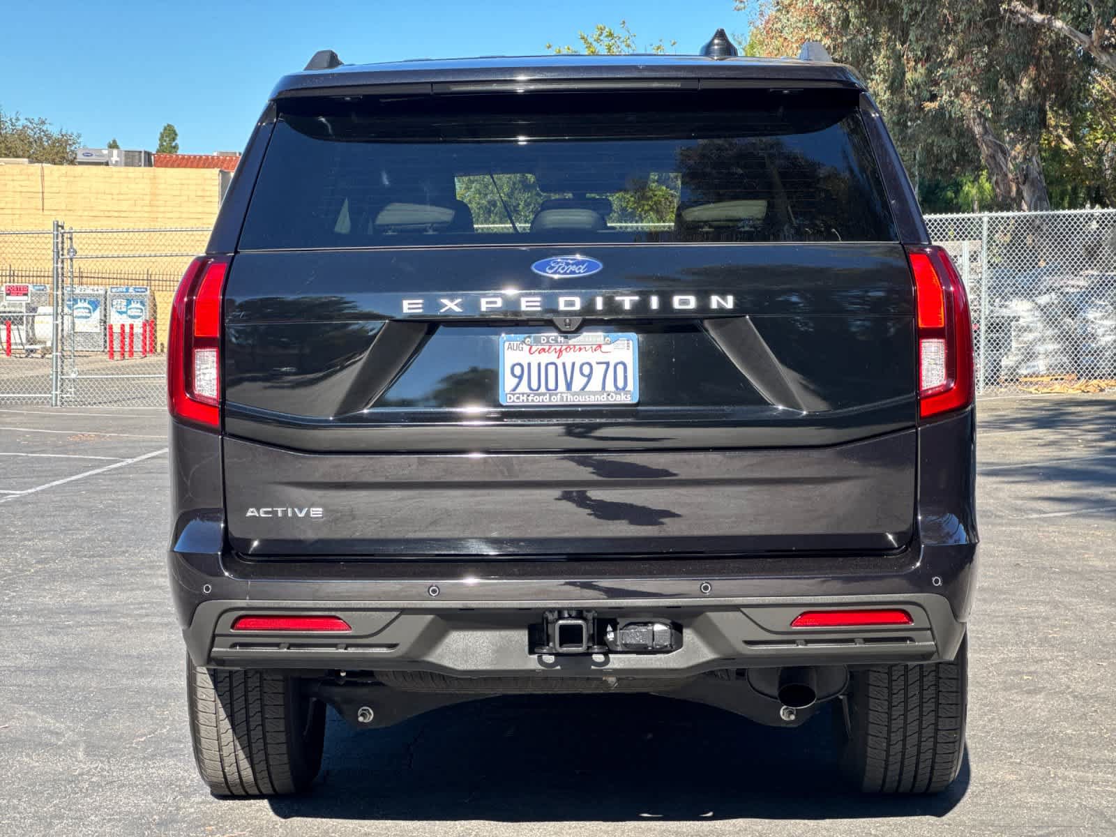 Used 2025 Ford Expedition Active RWD image 7