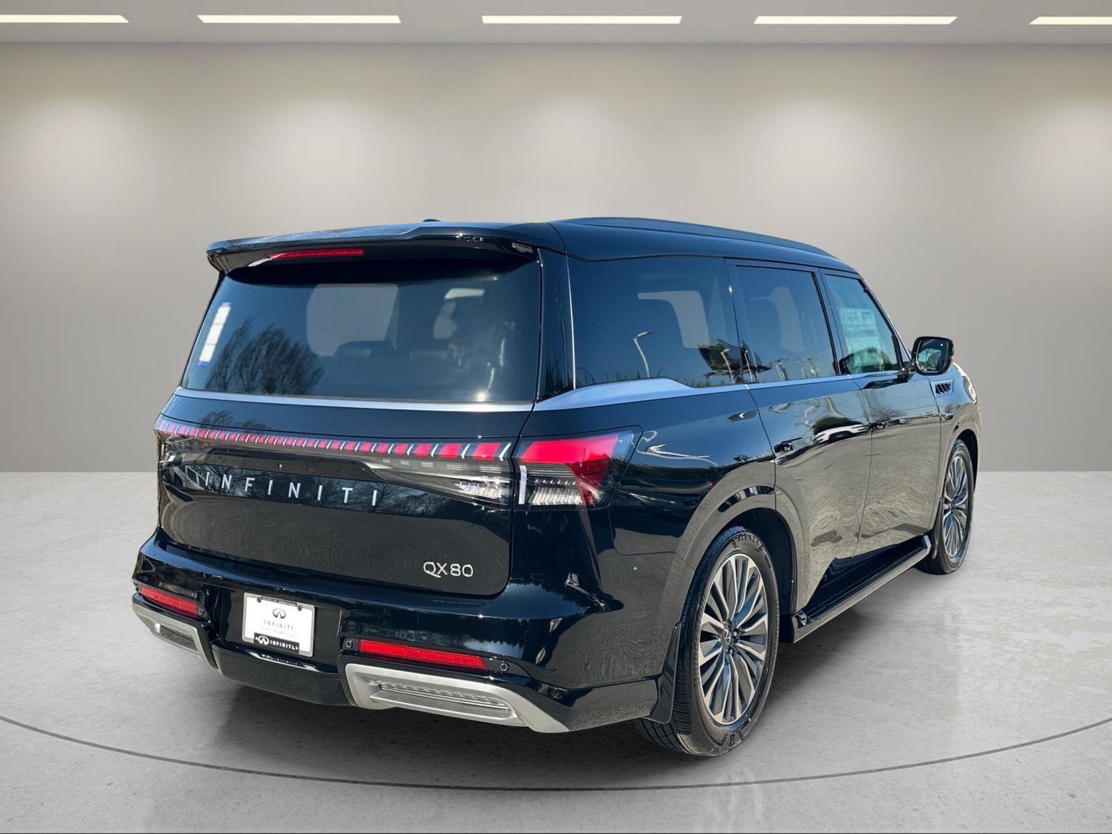 New 2026 INFINITI QX80 Luxe w/ Cargo Package RWD image 7
