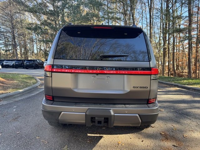 Used 2024 Lexus GX 550 image 8