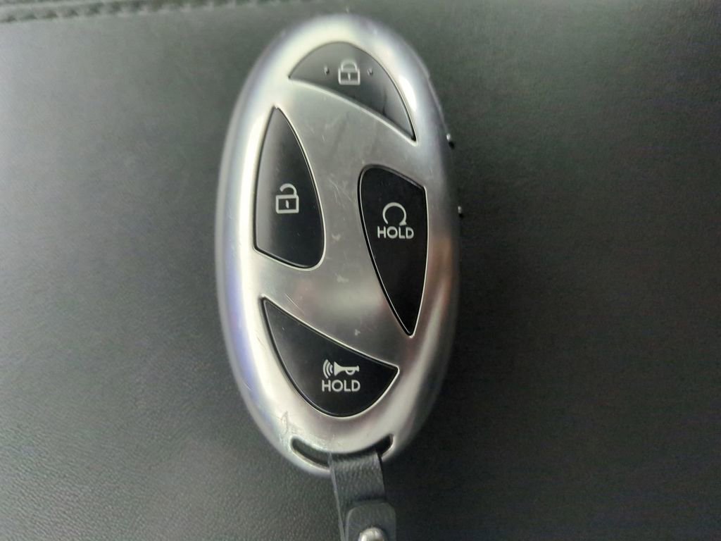 Used 2024 Hyundai Santa Fe Limited image 39