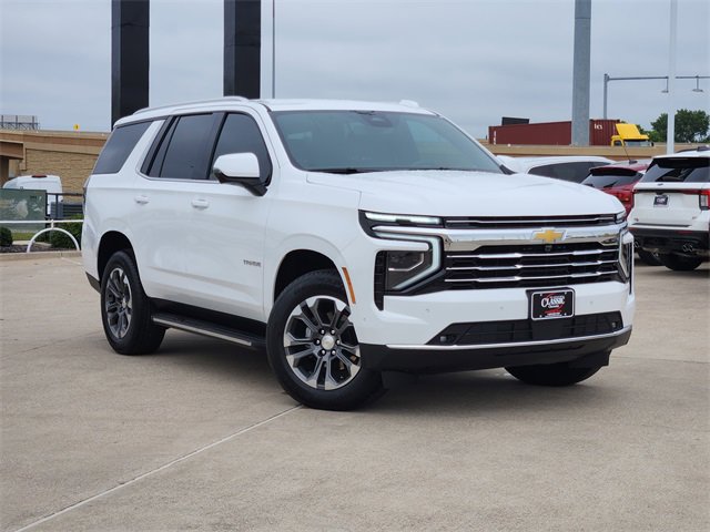 Used 2026 Chevrolet Tahoe LT w/ Comfort Package AWD/4WD image 2
