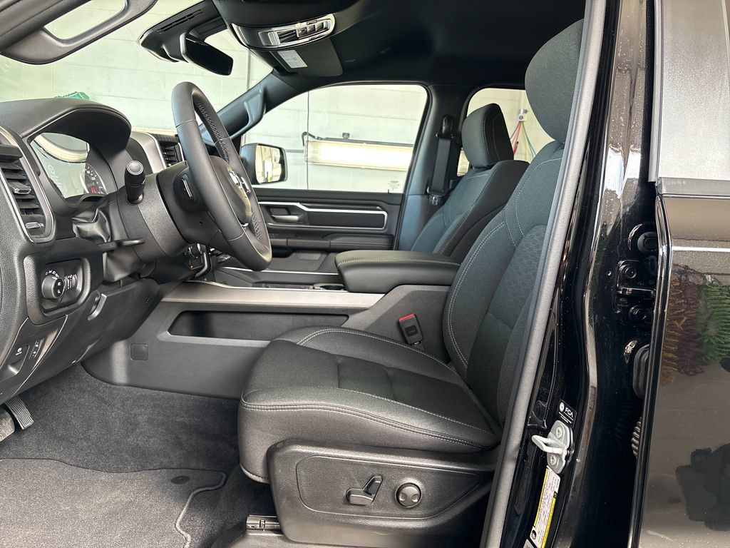 Used 2026 RAM 1500 Big Horn AWD/4WD image 14