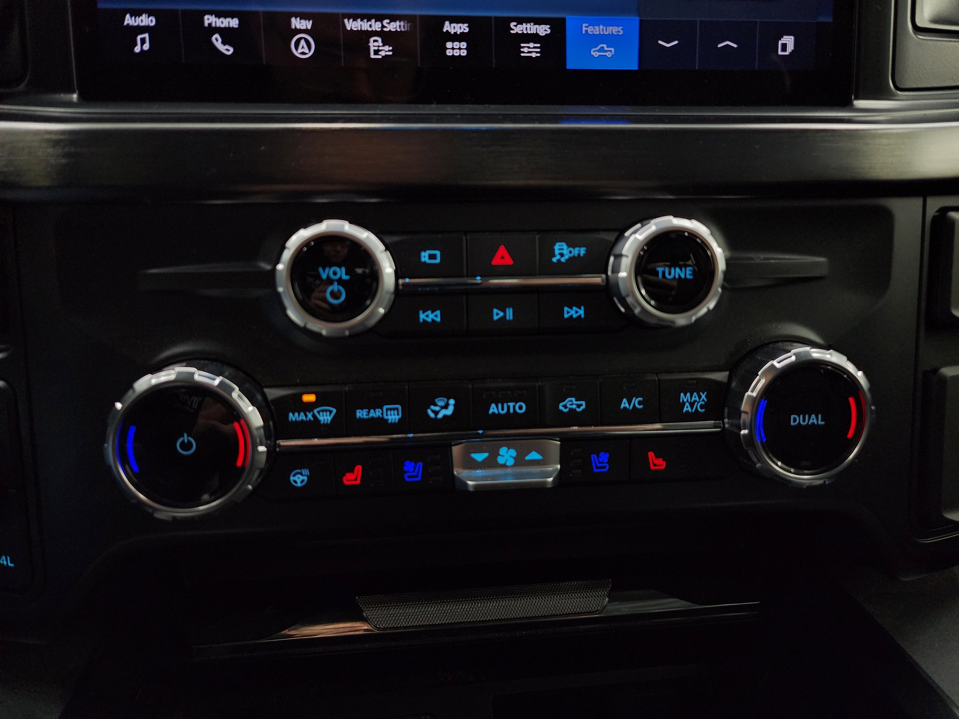 Used 2025 Ford F350 Lariat w/ Lariat Ultimate Package image 55