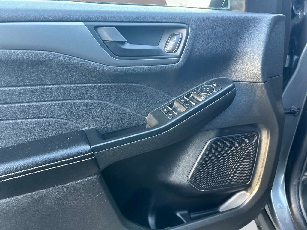 Used 2025 Ford Escape Active image 18