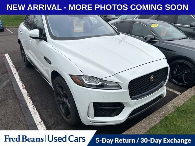 Used 2017 Jaguar F-PACE R-Sport image 13