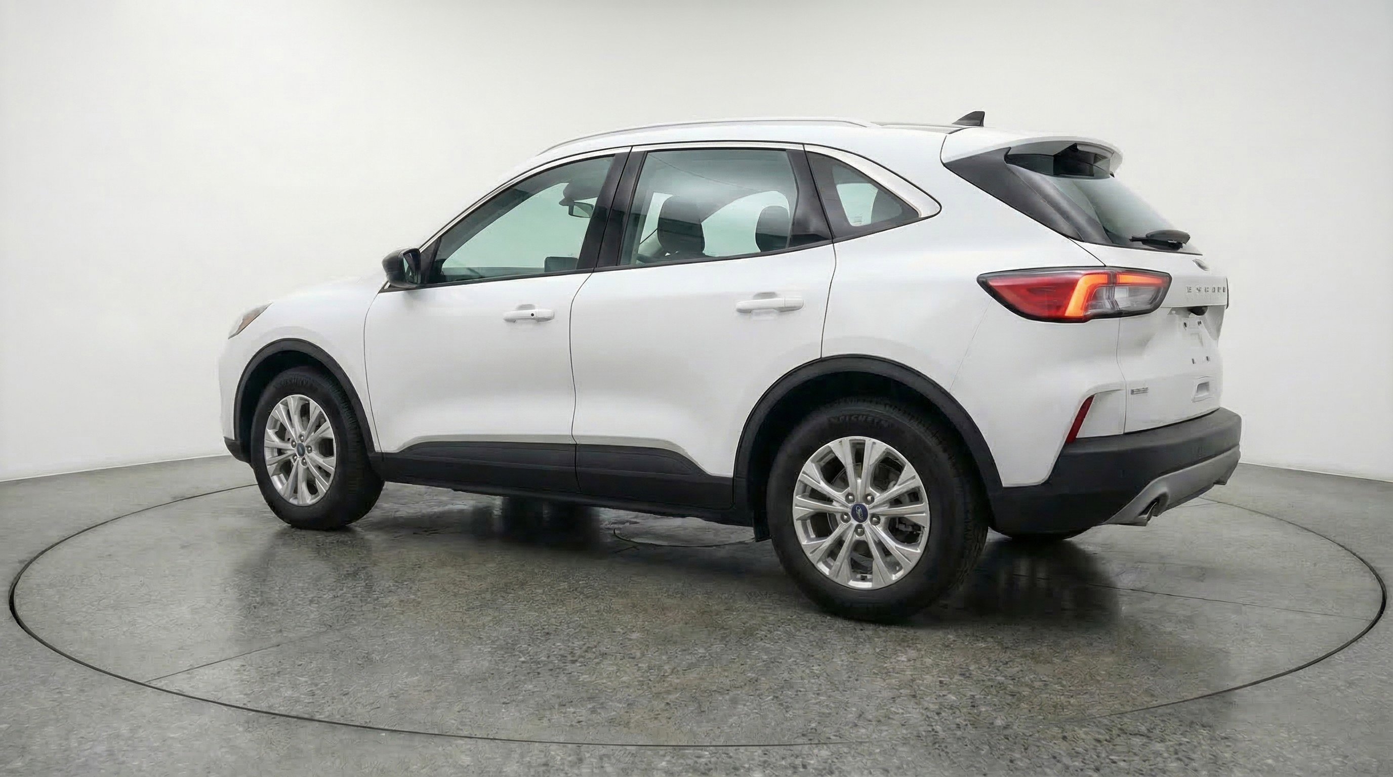 Used 2024 Ford Escape Active image 6