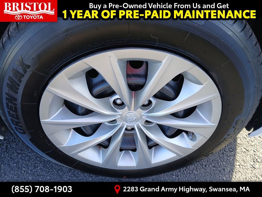 Used 2016 Toyota Camry LE image 10