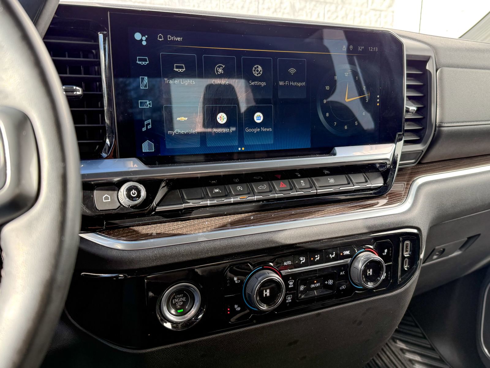 Used 2023 Chevrolet Silverado 1500 RST image 17