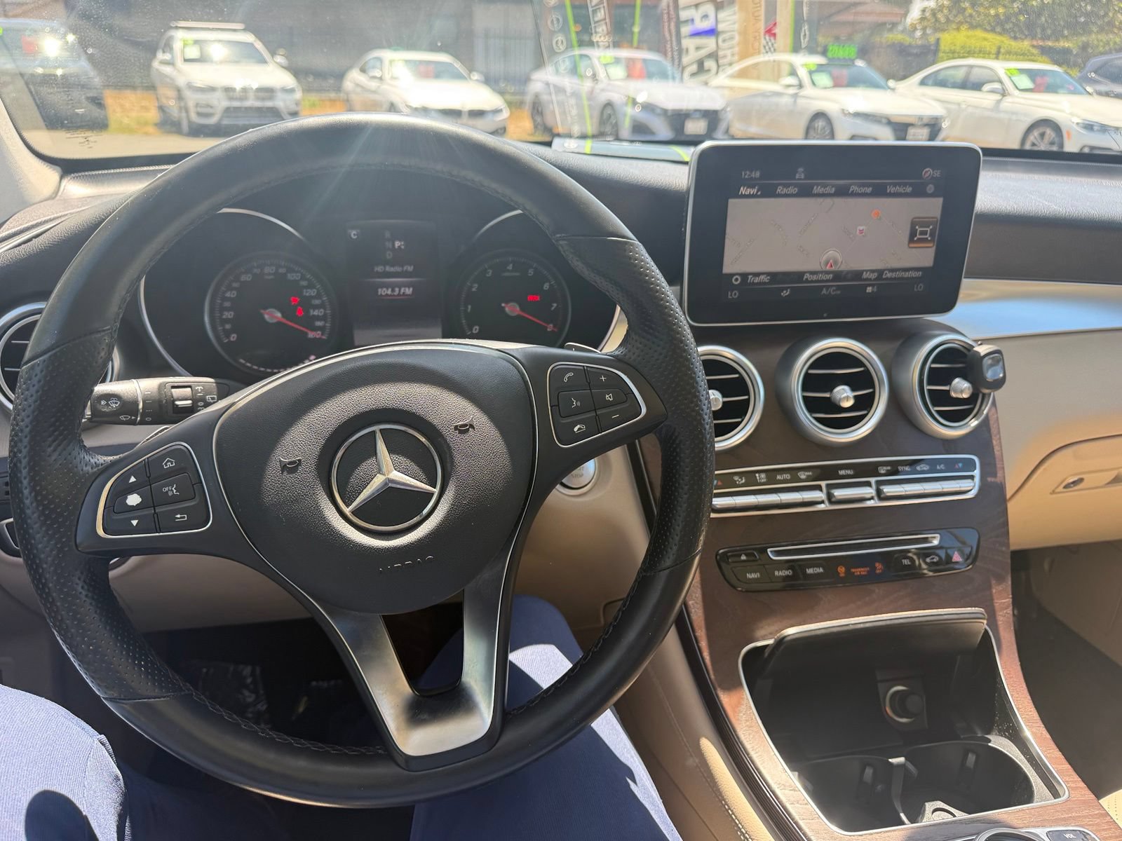 Used 2019 Mercedes-Benz GLC 300 4MATIC image 19