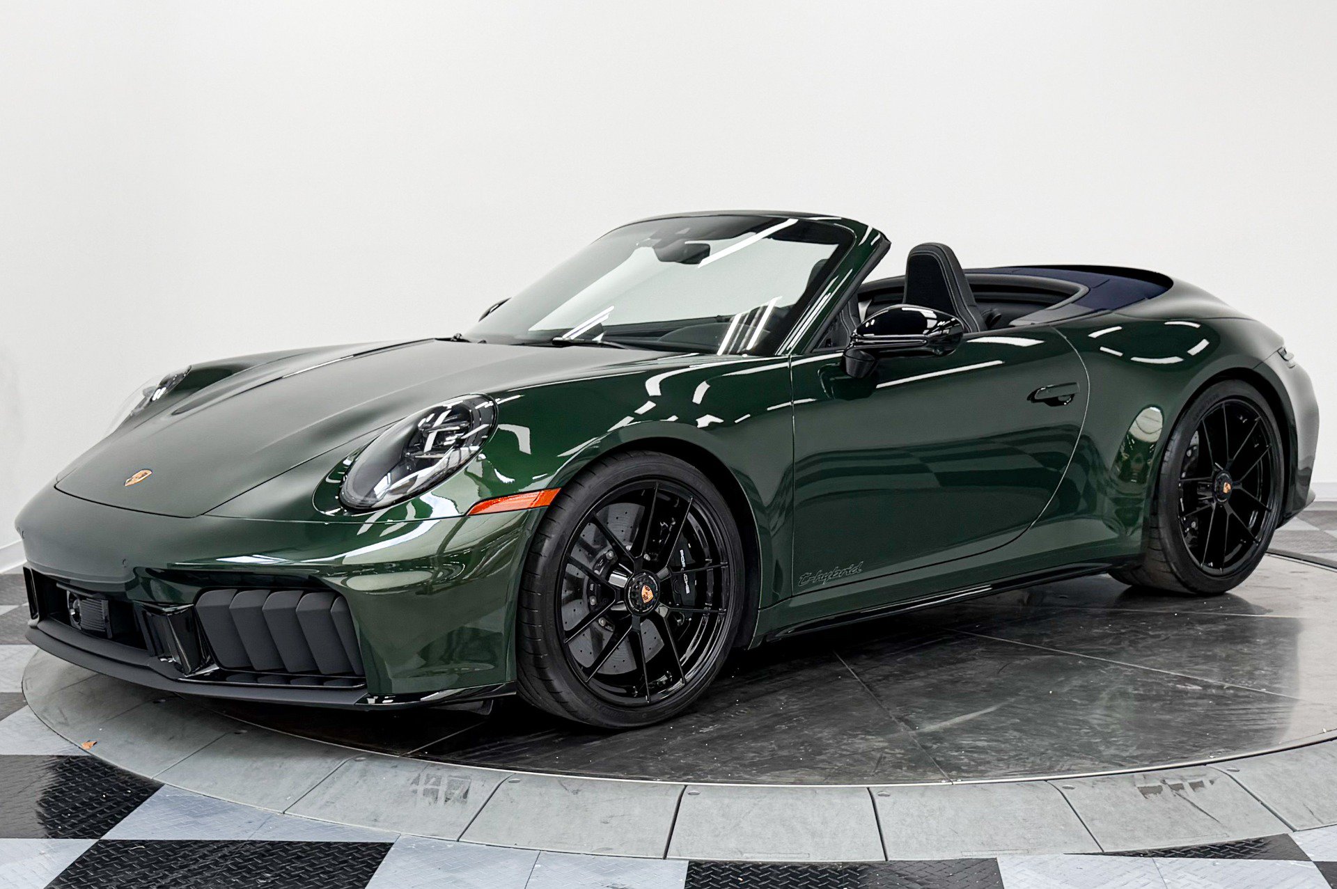Used 2026 Porsche 911 GTS image 37