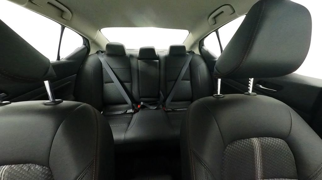 Used 2024 Nissan Altima 2.5 SR image 23