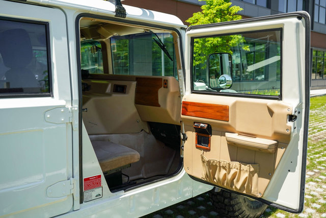 Used 1995 HUMMER H1 4-Door Wagon image 59
