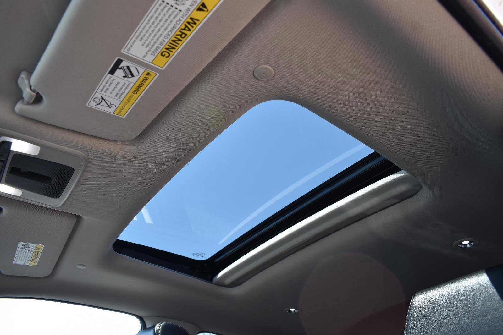 Used 2024 Honda HR-V EX-L image 12