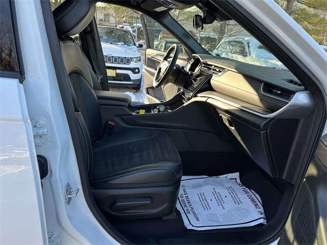 Certified 2024 Jeep Grand Cherokee L Altitude image 25