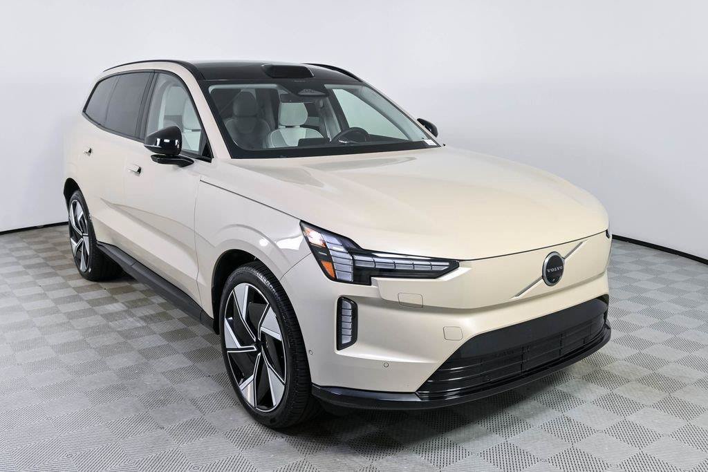 Certified 2025 Volvo EX90 Ultra AWD/4WD image 27