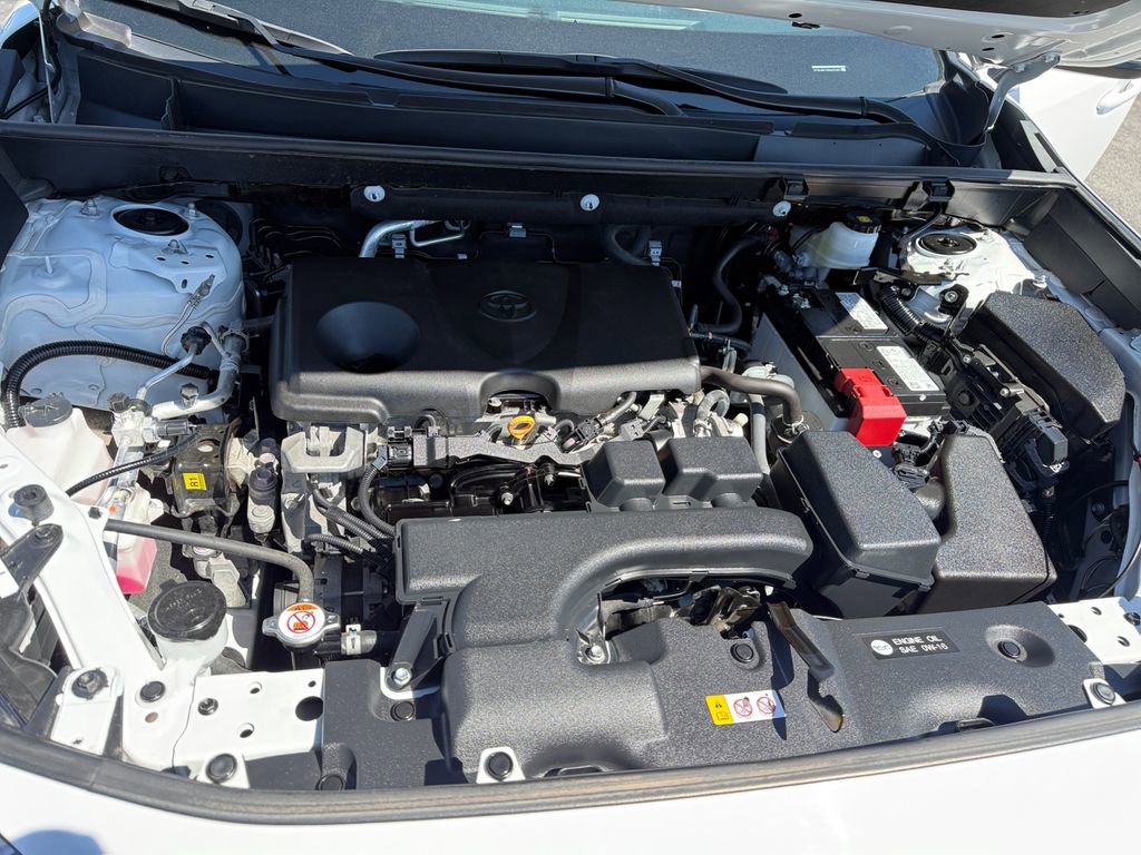 Certified 2024 Toyota RAV4 LE AWD/4WD image 31