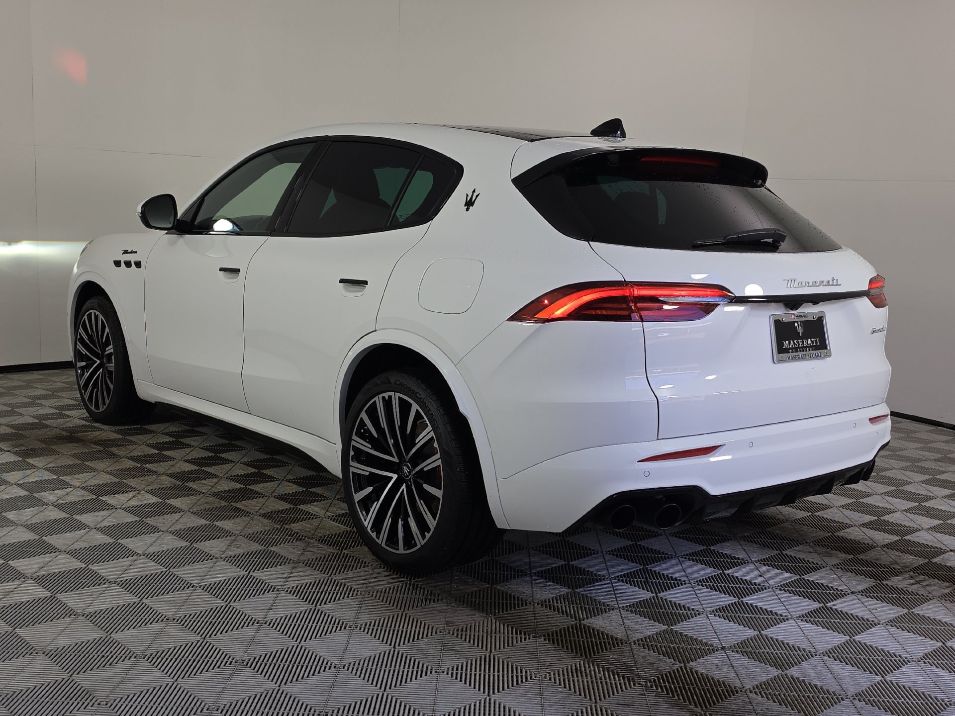 Used 2025 Maserati Grecale Modena AWD/4WD image 5