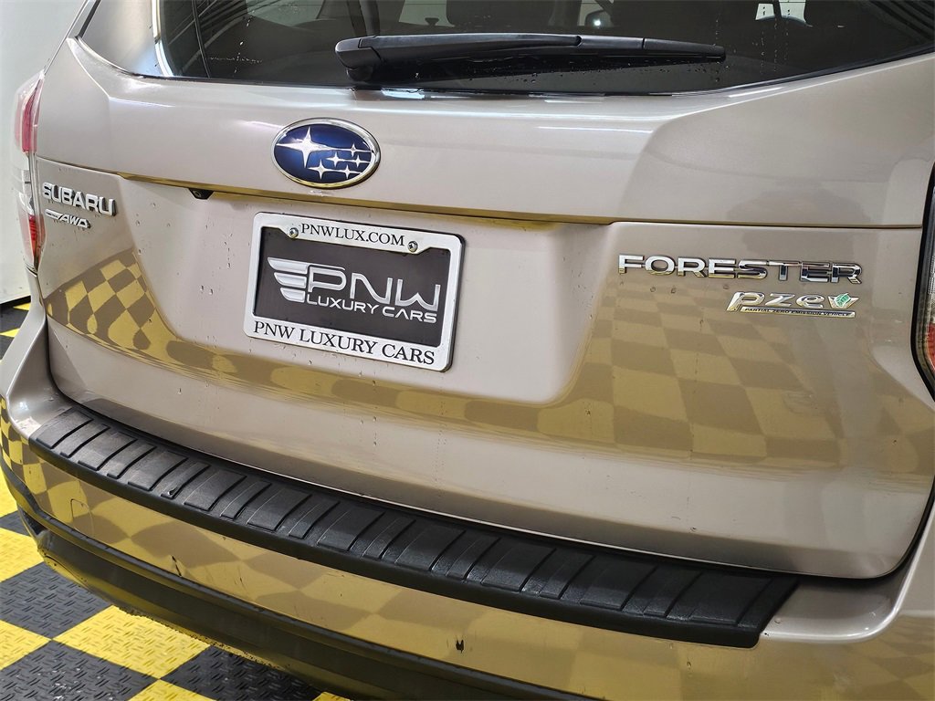 Used 2015 Subaru Forester 2.5i Limited image 13