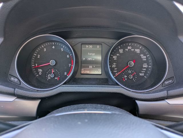 Used 2018 Volkswagen Passat 2.0T R-Line FWD image 26