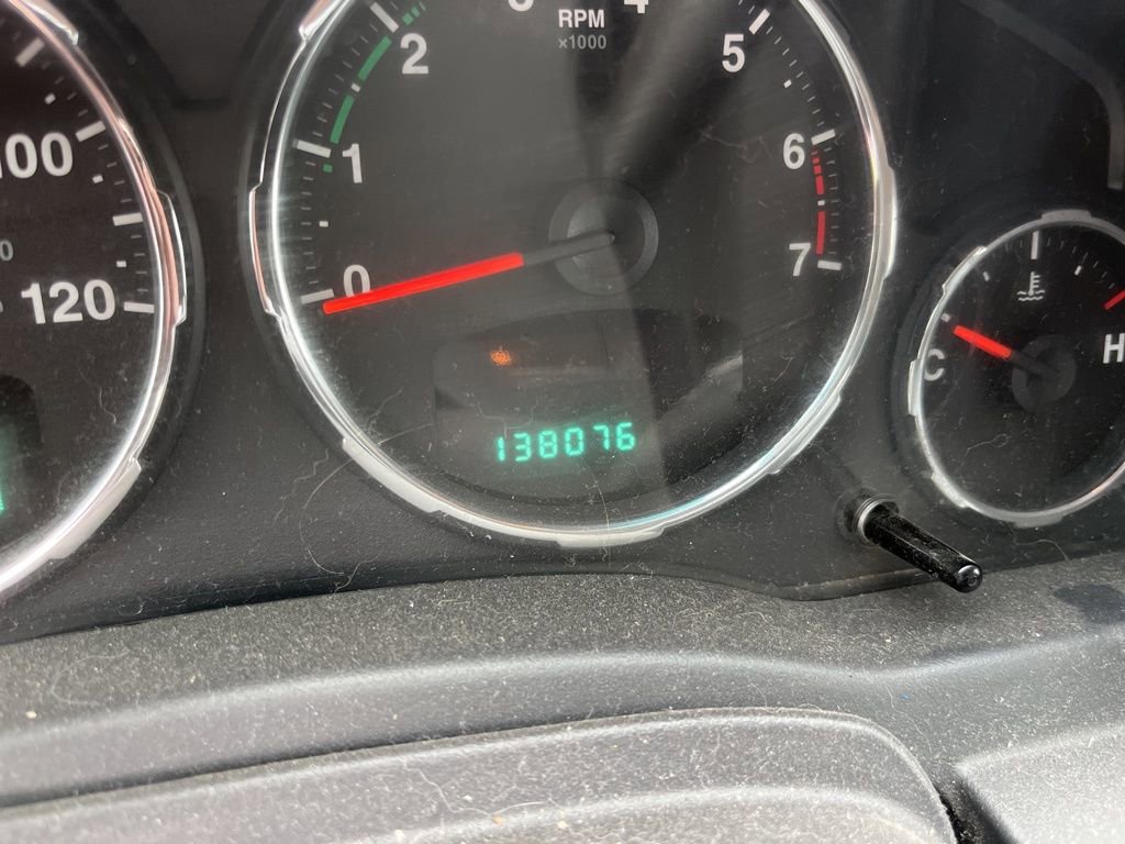 Used 2012 Jeep Liberty Limited Jet w/ Comfort/Convenience Group AWD/4WD image 5