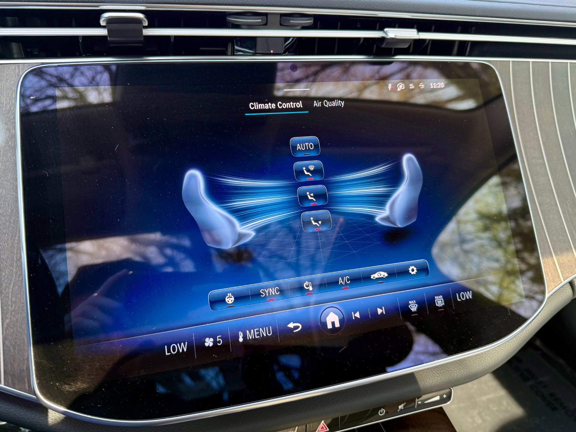 Used 2025 Mercedes-Benz E 350 Sedan image 32